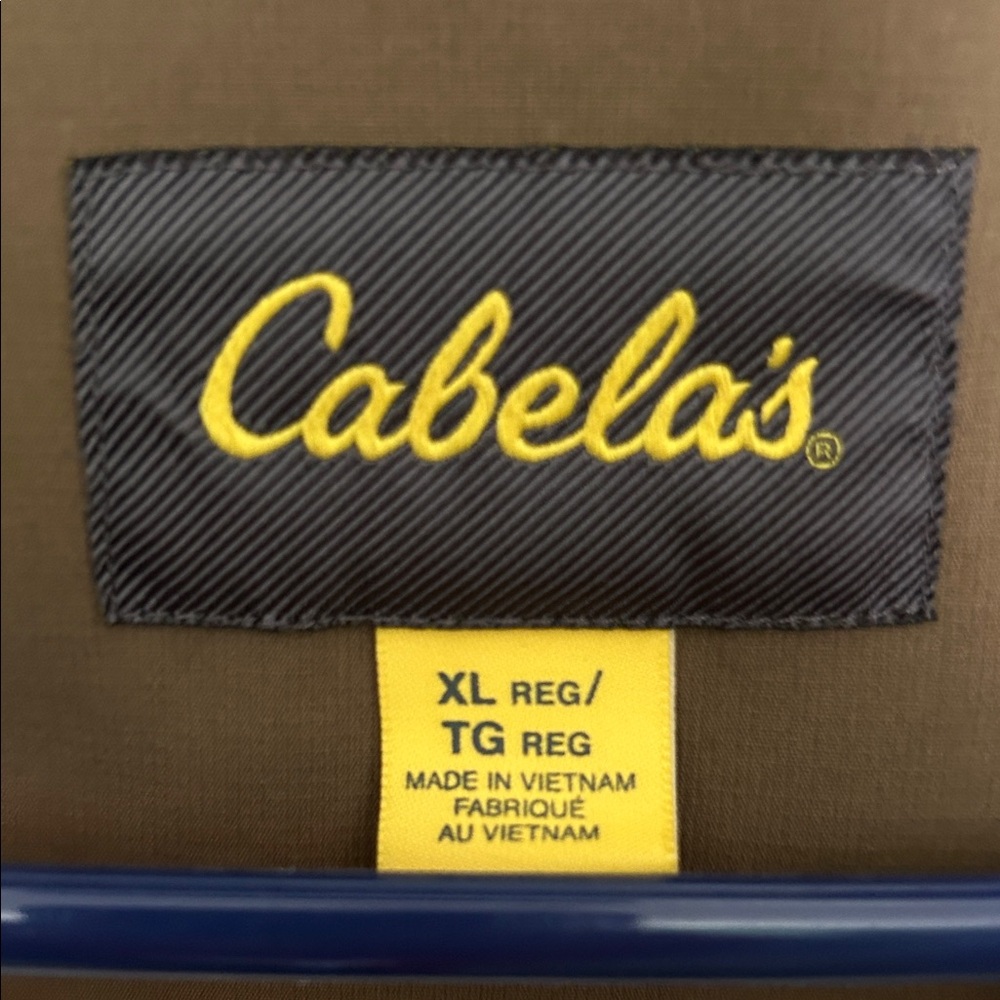 Cabela's Kids Woodland Camo Jacket with Orange Highlights - Picture 3 of 11